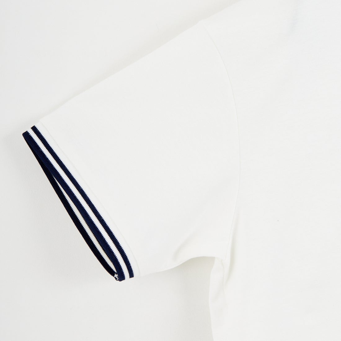 FRED PERRY [フレッドペリー] 別注 ツインティップライン ワンポイントロゴ刺繍 ショートポンチTシャツ [FPW-26S-034-JF] SNOW WHITE