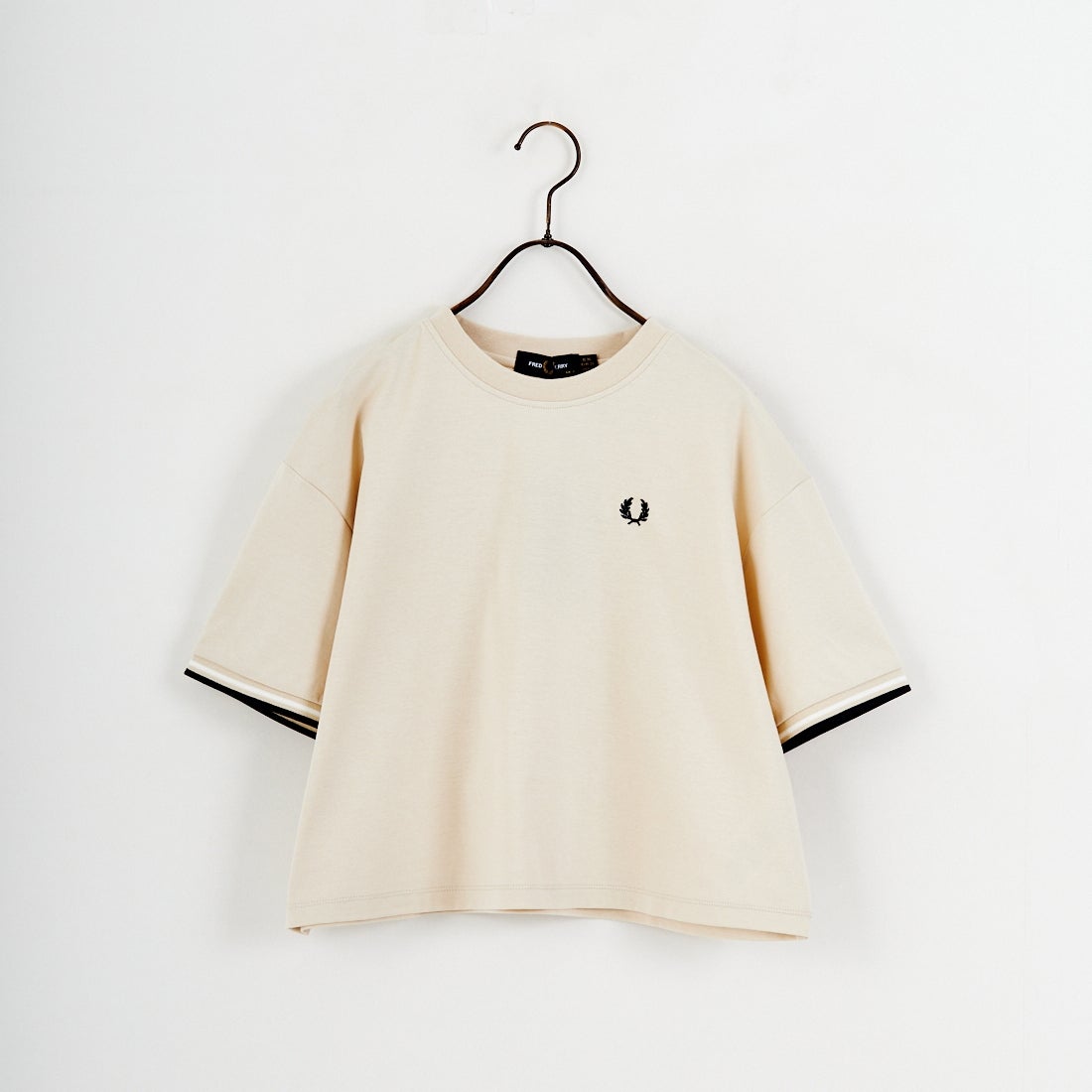 FRED PERRY [フレッドペリー] 別注 ツインティップライン ワンポイントロゴ刺繍 ショートポンチTシャツ [FPW-26S-034-JF]  OATMEAL/SN