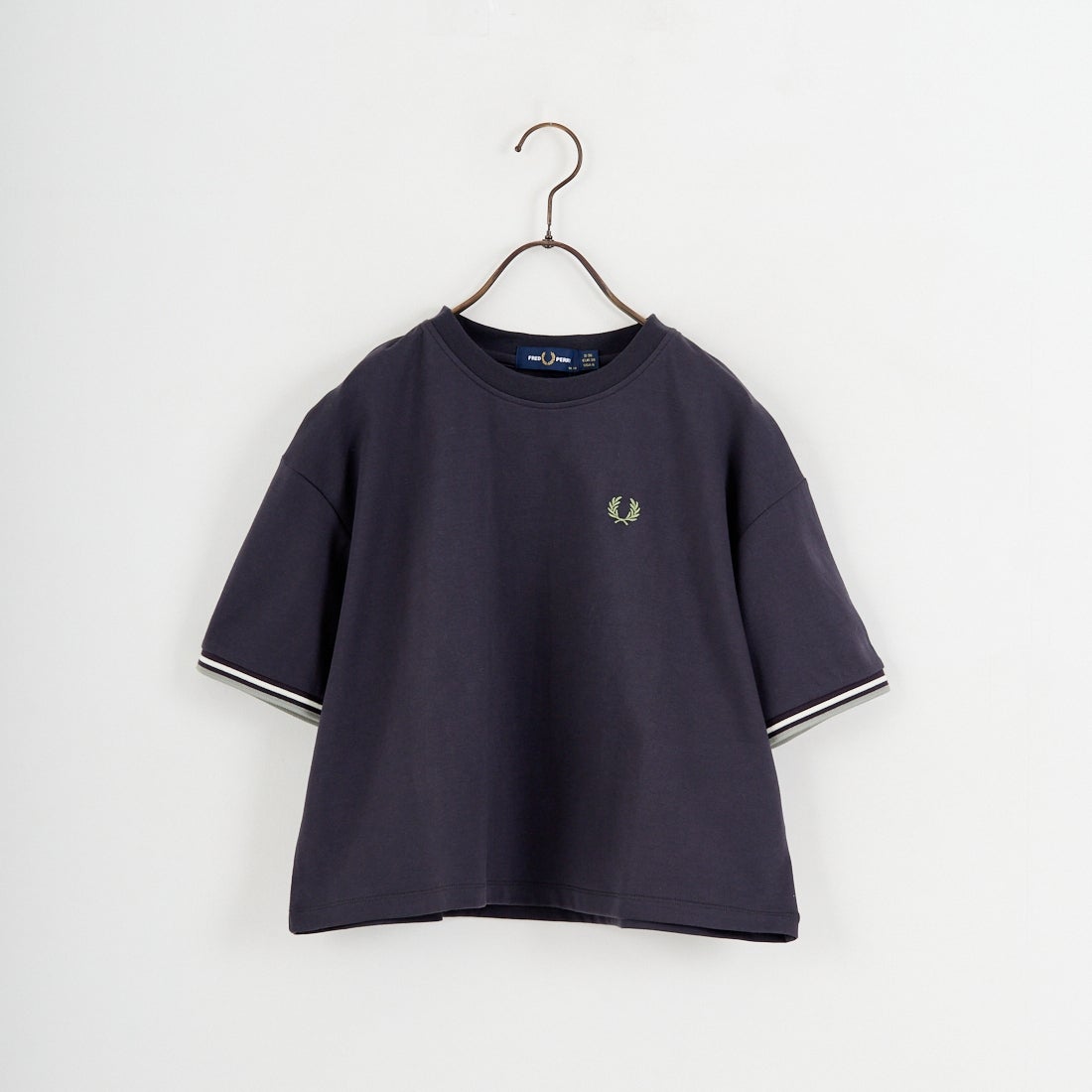 FRED PERRY [フレッドペリー] 別注 ツインティップライン ワンポイントロゴ刺繍 ショートポンチTシャツ [FPW-26S-034-JF] ANCHOR GRE