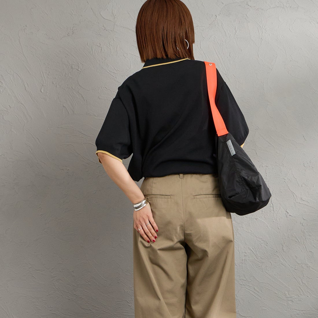 FRED PERRY [フレッドペリー] 別注 シングルティップライン サマーニットポロシャツ [FPM-26S-024JF] BLACK/CHAM &&モデル身長：159cm 着用サイズ：S&&