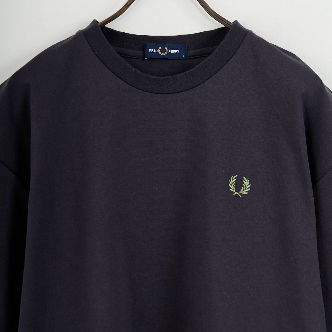 FRED PERRY [フレッドペリー] 別注 ワンポイントロゴ刺繍 ポンチドローコードTシャツ [FPM-26S-022JF] ANCHOR GRE