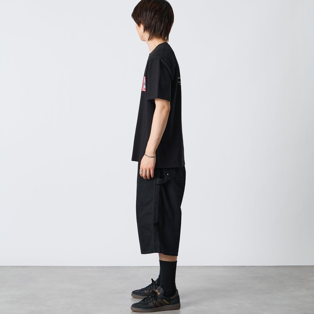 CHUMS [チャムス] 別注 ヒストリーロゴ バックプリント ショートスリーブTシャツ [CH01-2842-JF] W001 BLACK &&モデル身長：177cm 着用サイズ：XL&&
