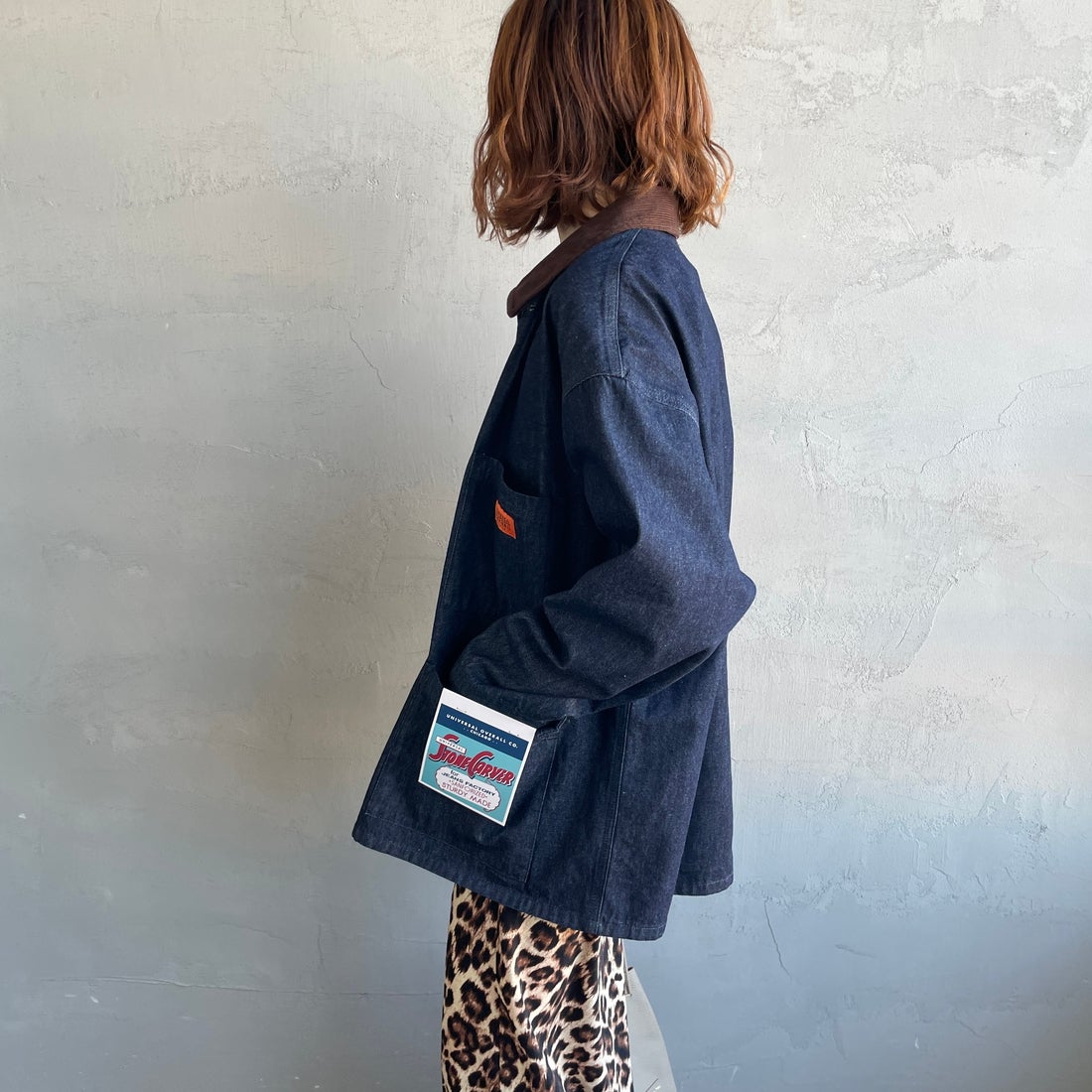 UNIVERSAL OVERALL [ユニバーサルオーバーオール] 別注 コーデュロイ襟 カバーオールジャケット [U2612225IN-JF] ﾃﾞﾆﾑ &&モデル身長：158cm 着用サイズ：S&&