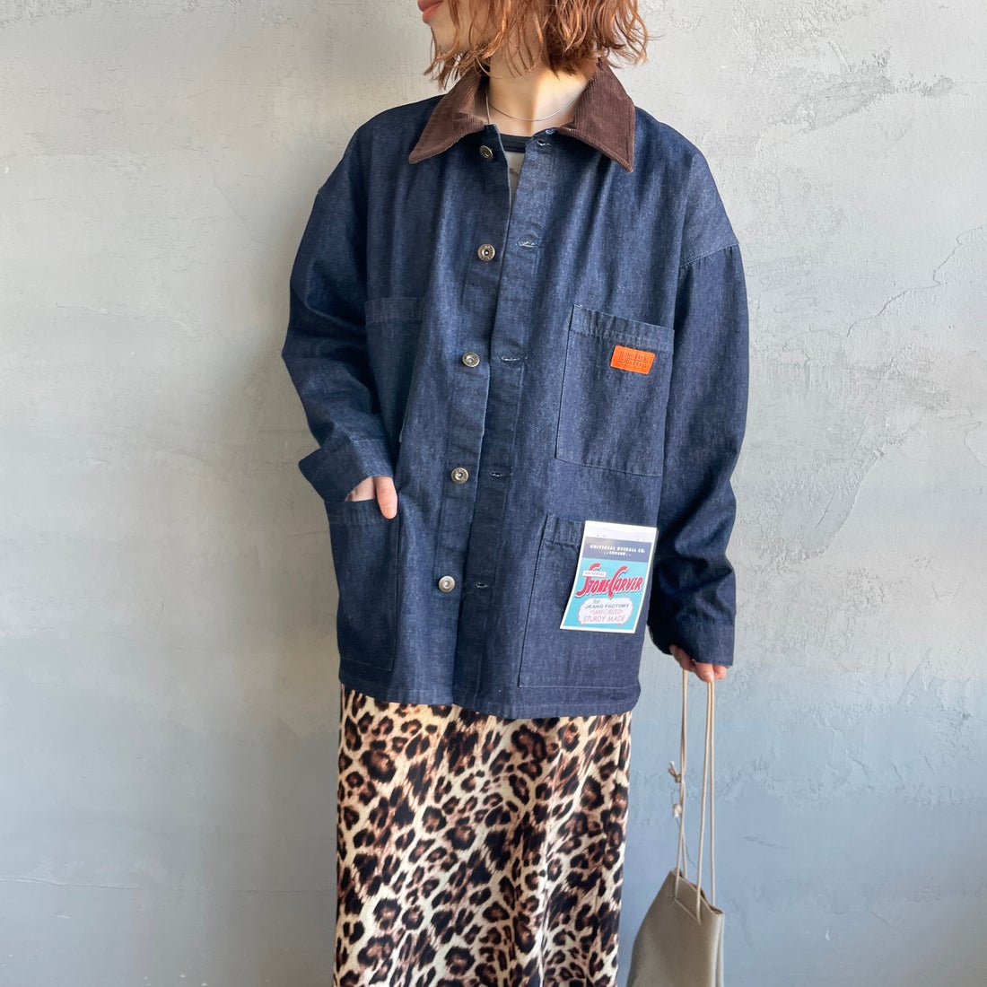 UNIVERSAL OVERALL [ユニバーサルオーバーオール] 別注 コーデュロイ襟 カバーオールジャケット [U2612225IN-JF] ﾃﾞﾆﾑ &&モデル身長：158cm 着用サイズ：S&&