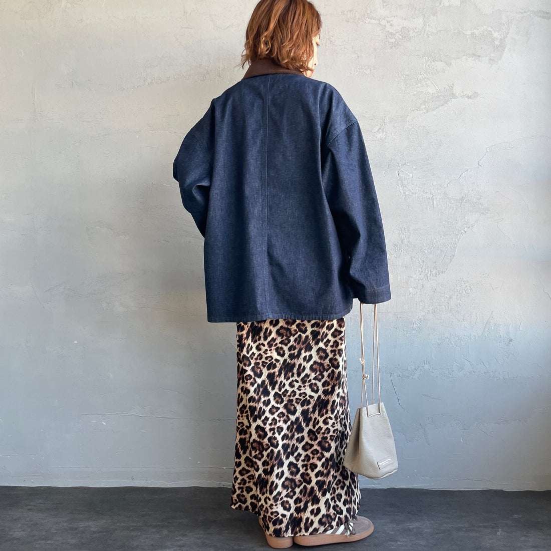 UNIVERSAL OVERALL [ユニバーサルオーバーオール] 別注 コーデュロイ襟 カバーオールジャケット [U2612225IN-JF] ﾃﾞﾆﾑ &&モデル身長：158cm 着用サイズ：S&&