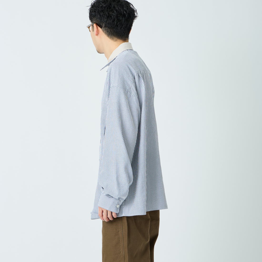 UNIVERSAL OVERALL [ユニバーサルオーバーオール] 別注 ビッグシルエット パジャマシャツ [U2611100IN-JF] BLUE ST1 &&モデル身長：168cm 着用サイズ：L&&