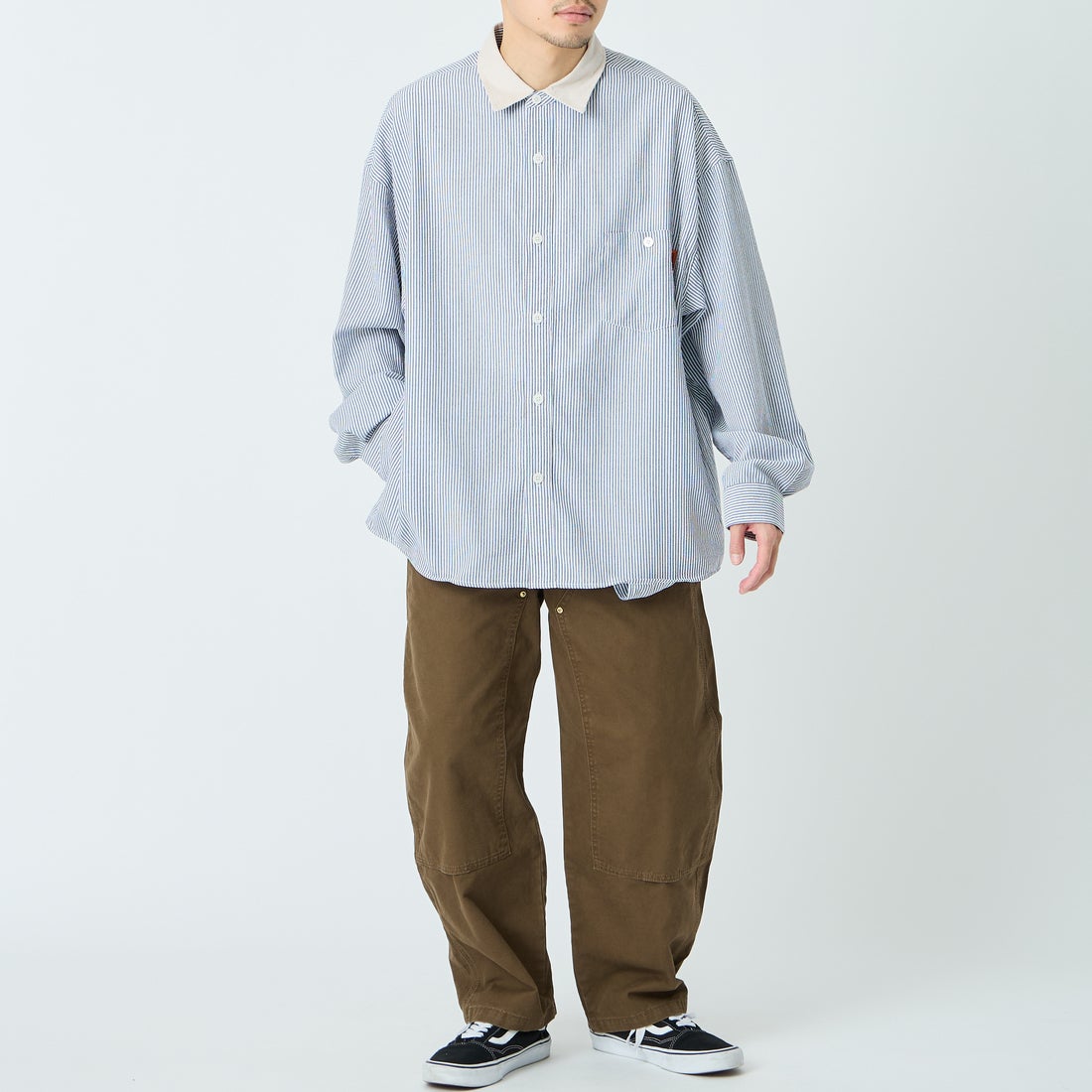 UNIVERSAL OVERALL [ユニバーサルオーバーオール] 別注 ビッグシルエット パジャマシャツ [U2611100IN-JF] BLUE ST1 &&モデル身長：168cm 着用サイズ：L&&