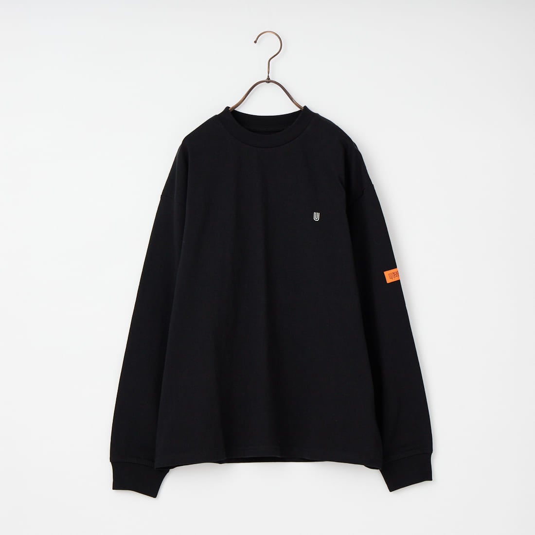 UNIVERSAL OVERALL [ユニバーサルオーバーオール] 別注 ワンポイントロゴ刺繍 ロングスリーブTシャツ [U2613215IN-JF] BLACK