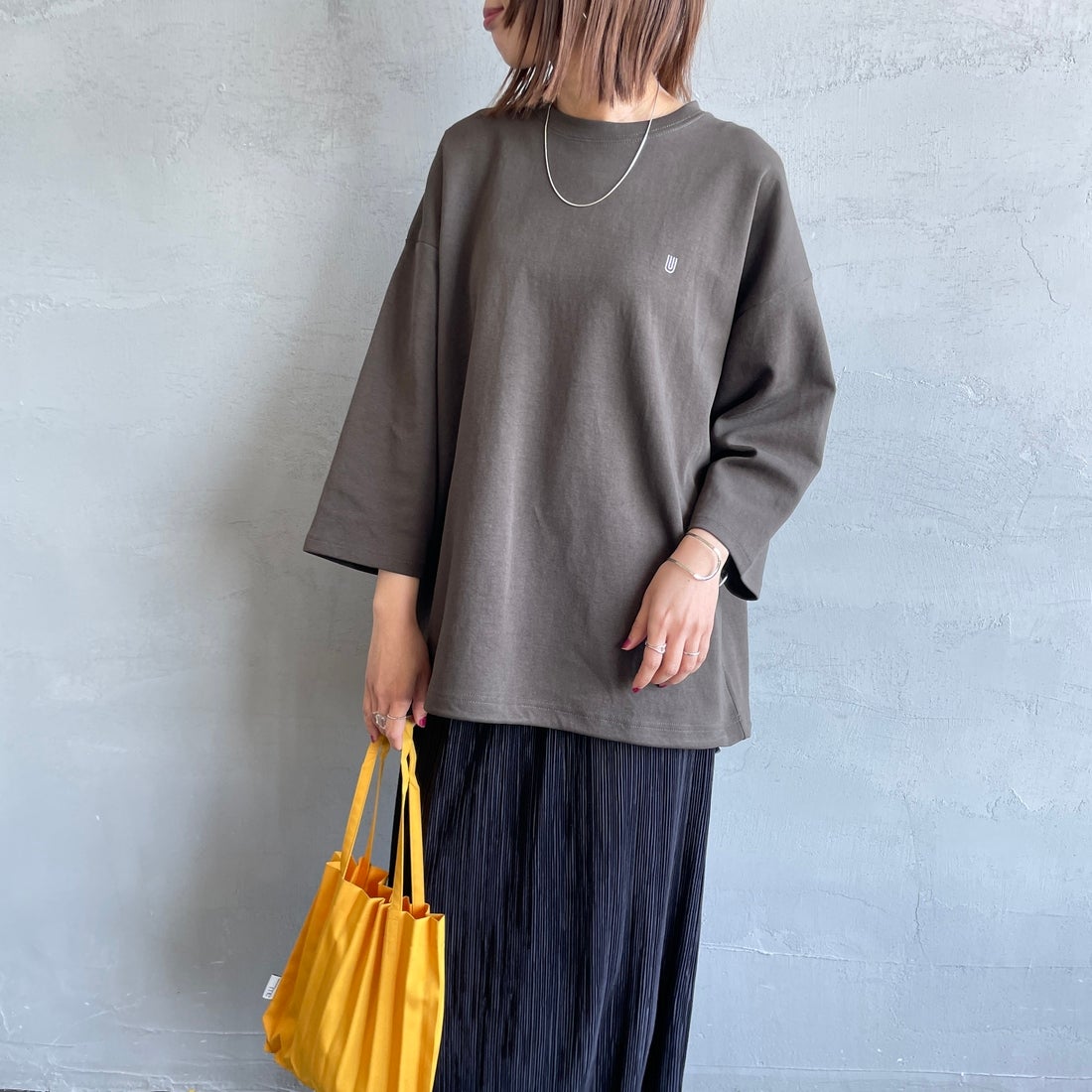 UNIVERSAL OVERALL [ユニバーサルオーバーオール] 別注 7分袖ドローコード付きポンチTシャツ [U2611280IN-JF] CHR BROWN &&モデル身長：159cm 着用サイズ：S&&