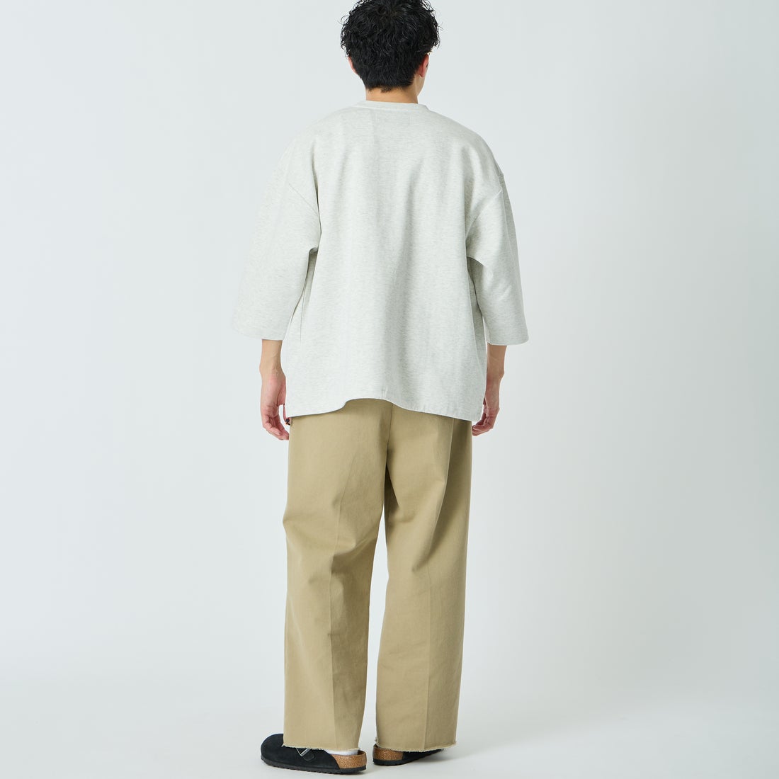UNIVERSAL OVERALL [ユニバーサルオーバーオール] 別注 7分袖ドローコード付きポンチTシャツ [U2611280IN-JF] ASH &&モデル身長：168cm 着用サイズ：M&&