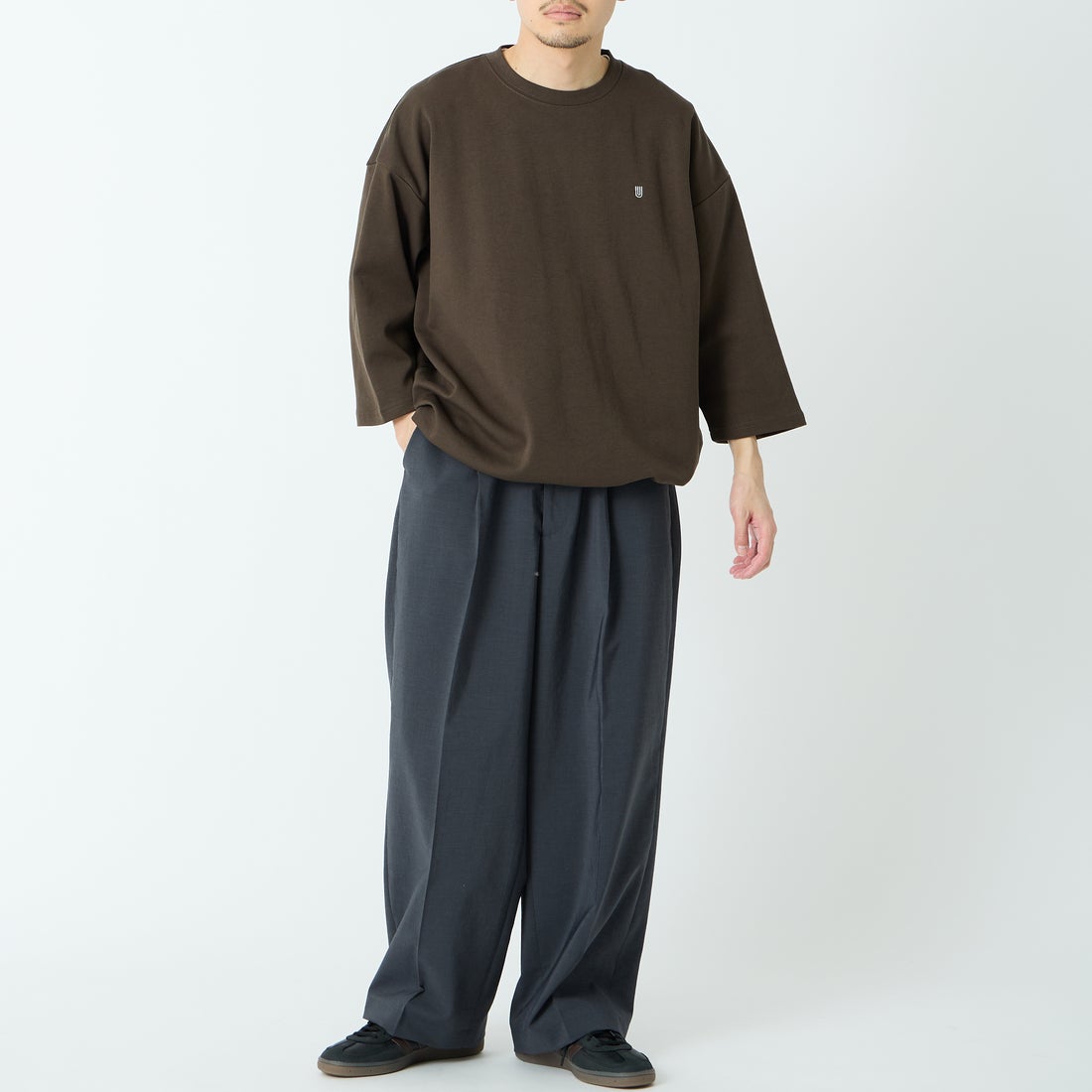 UNIVERSAL OVERALL [ユニバーサルオーバーオール] 別注 7分袖ドローコード付きポンチTシャツ [U2611280IN-JF] CHR BROWN &&モデル身長：168cm 着用サイズ：L&&