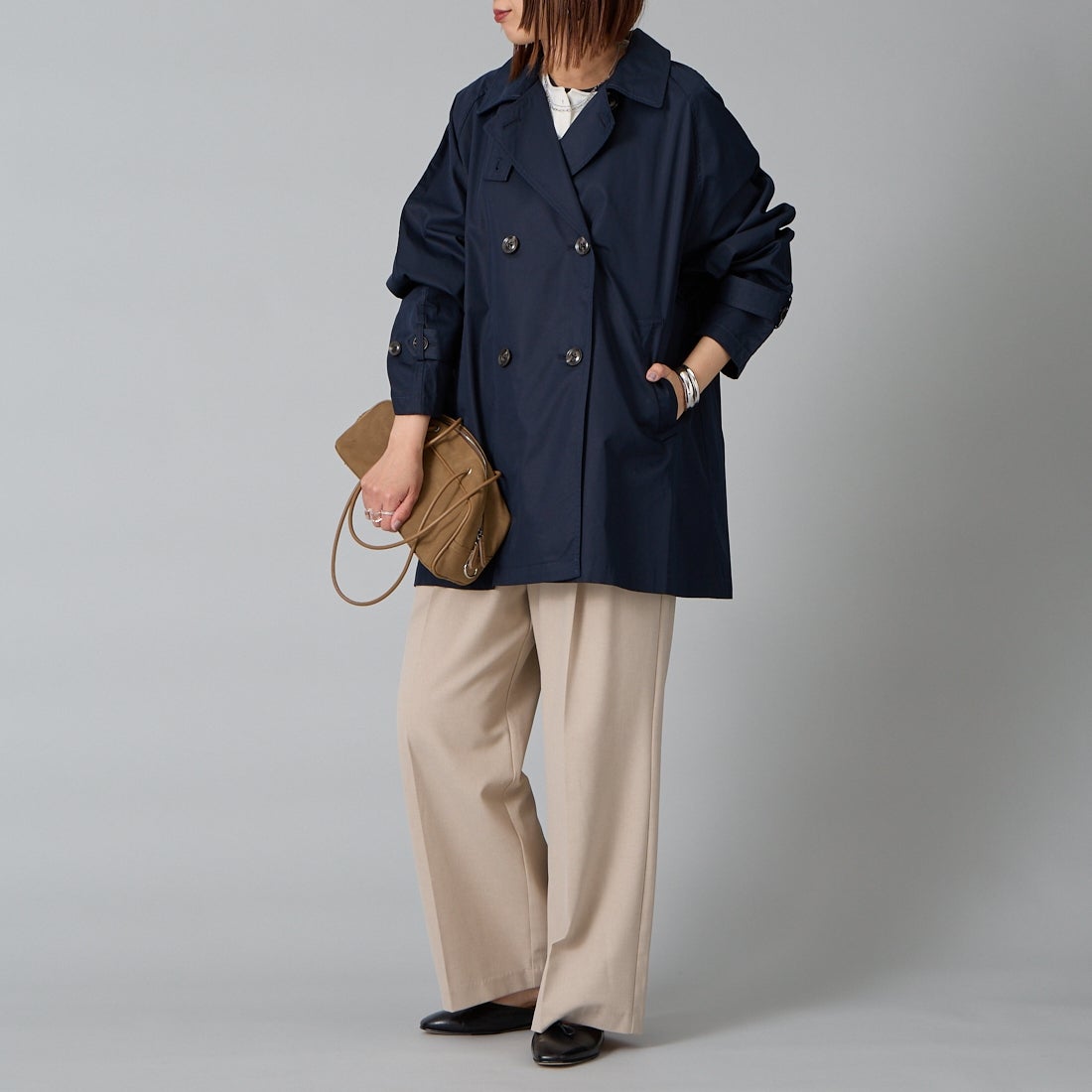 Jeans Factory Clothes [ジーンズファクトリークローズ] ミドル丈Aライントレンチコート [IN2-CT-6] 24 NAVY &&モデル身長：159cm 着用サイズ：F&&