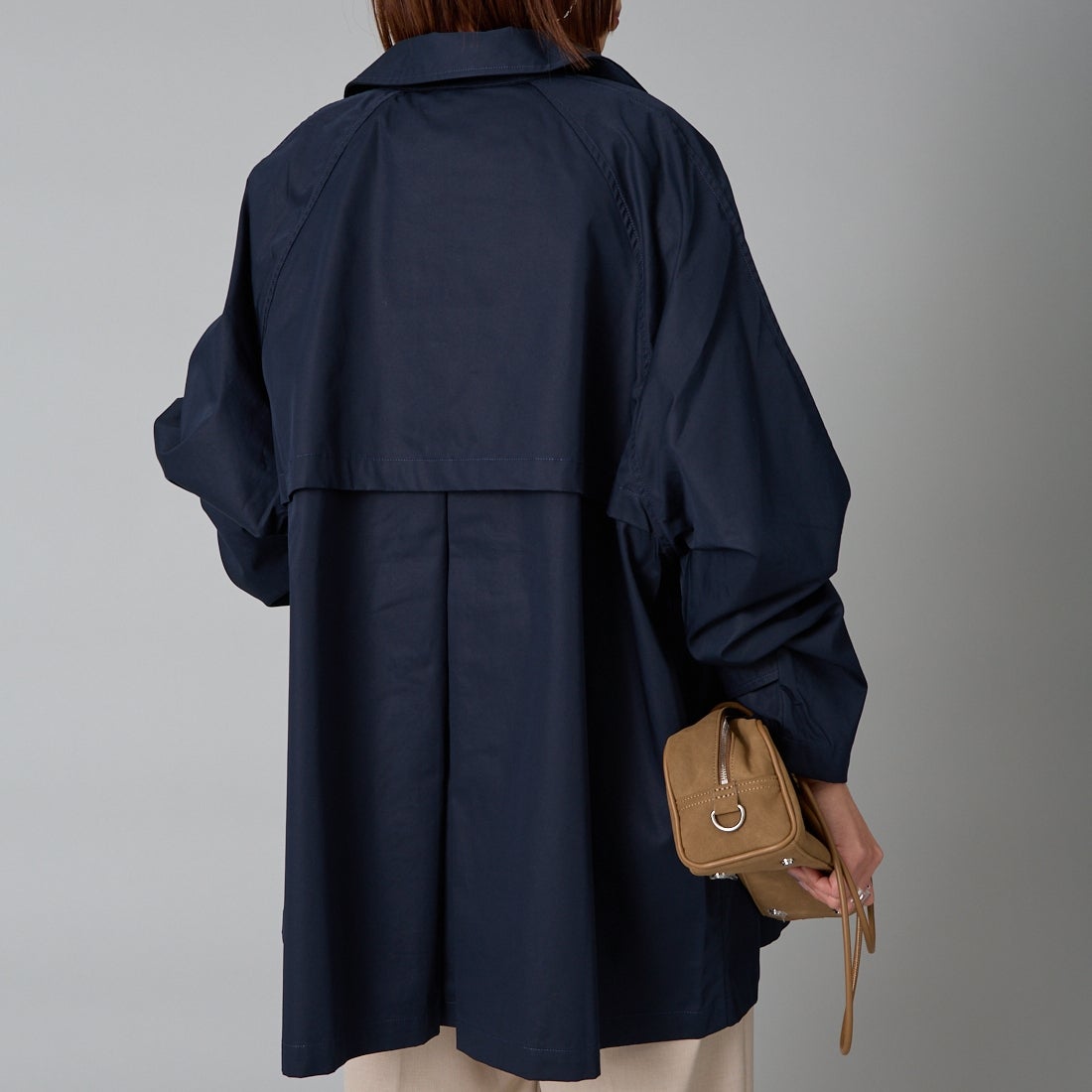 Jeans Factory Clothes [ジーンズファクトリークローズ] ミドル丈Aライントレンチコート [IN2-CT-6] 24 NAVY &&モデル身長：159cm 着用サイズ：F&&