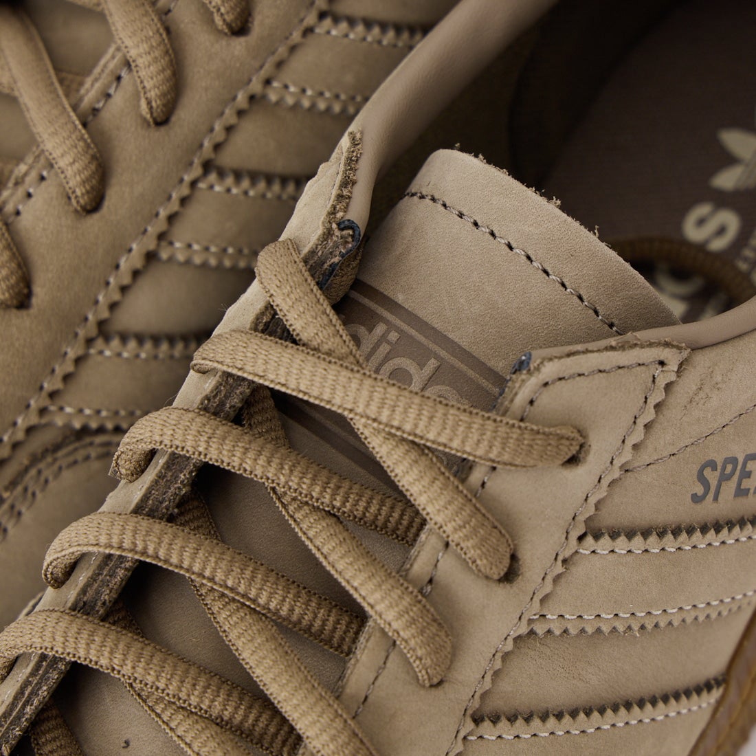 adidas Originals [アディダス オリジナルス] ハンドボール スペツィアル [HANDBALL-SPEZIAL] KJ9852