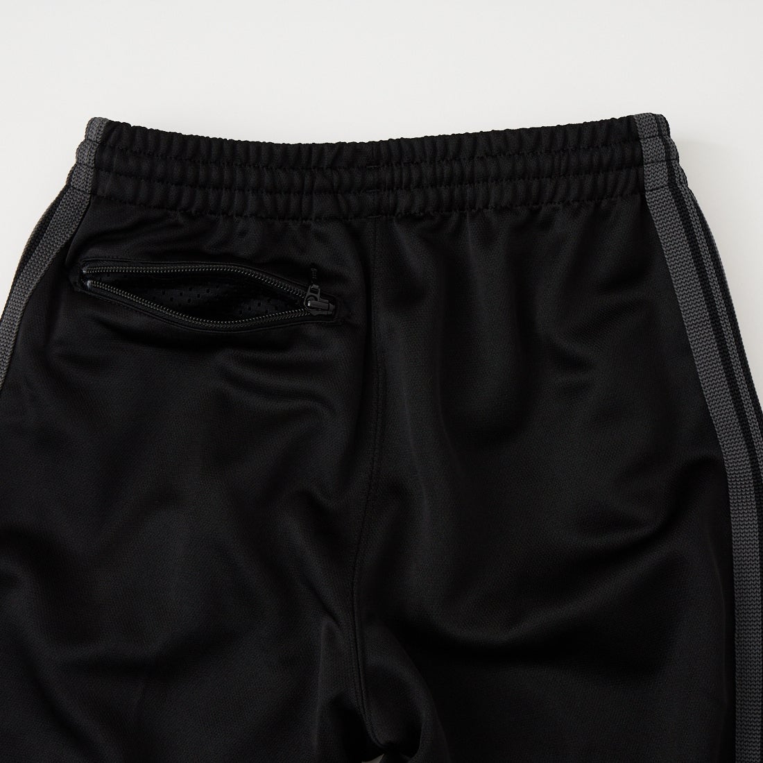 Needles [ニードルズ] 別注 レギュラートラックパンツ [RW1716-JF] BLACK