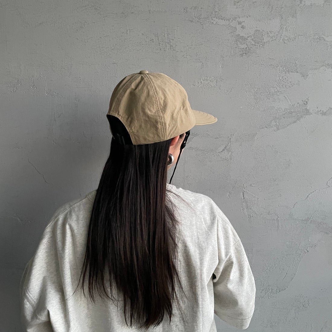 Marmot [マーモット] 別注 ブランドロゴ ロングビルキャップ [MTSS26UHG342IN-JF] LT.BEIGE