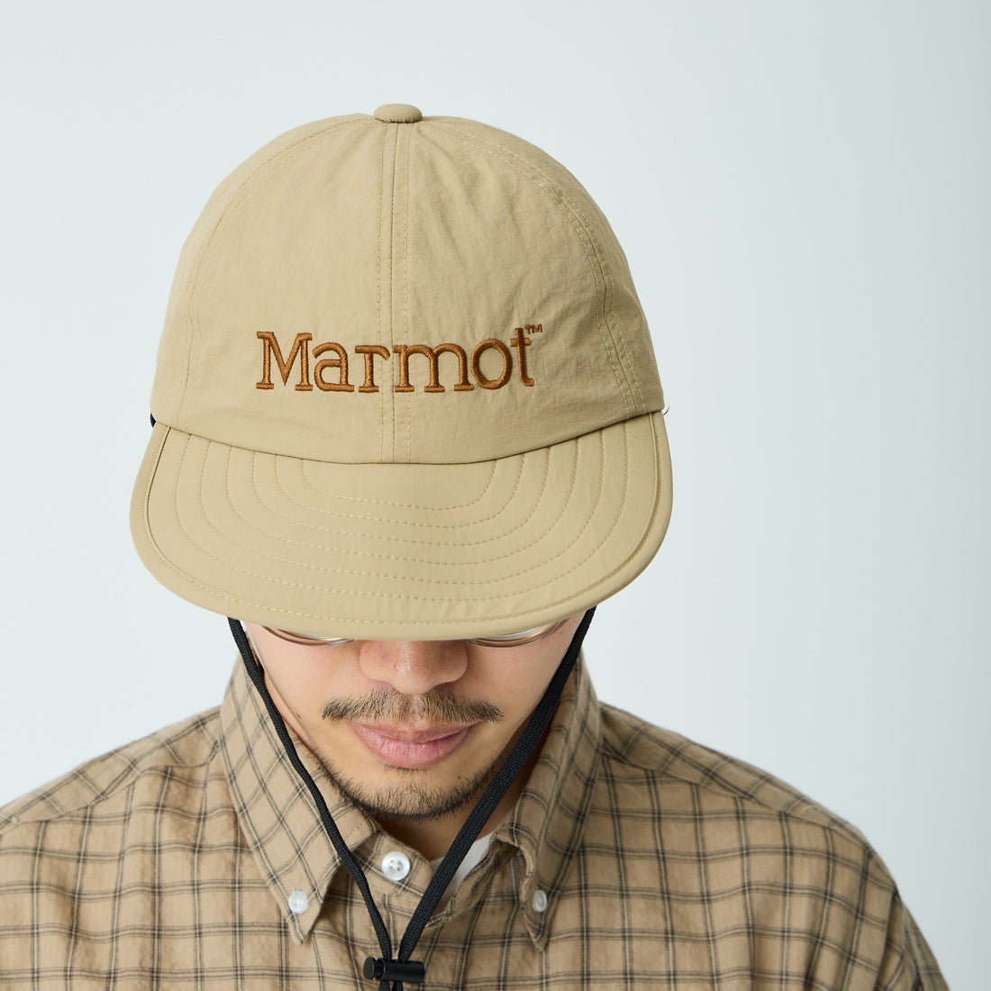 Marmot [マーモット] 別注 ブランドロゴ ロングビルキャップ [MTSS26UHG342IN-JF] LT.BEIGE