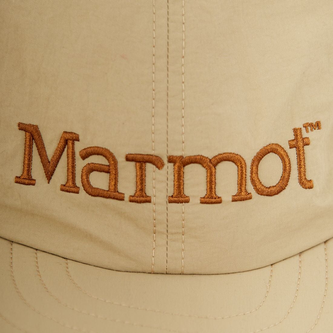 Marmot [マーモット] 別注 ブランドロゴ ロングビルキャップ [MTSS26UHG342IN-JF] LT.BEIGE