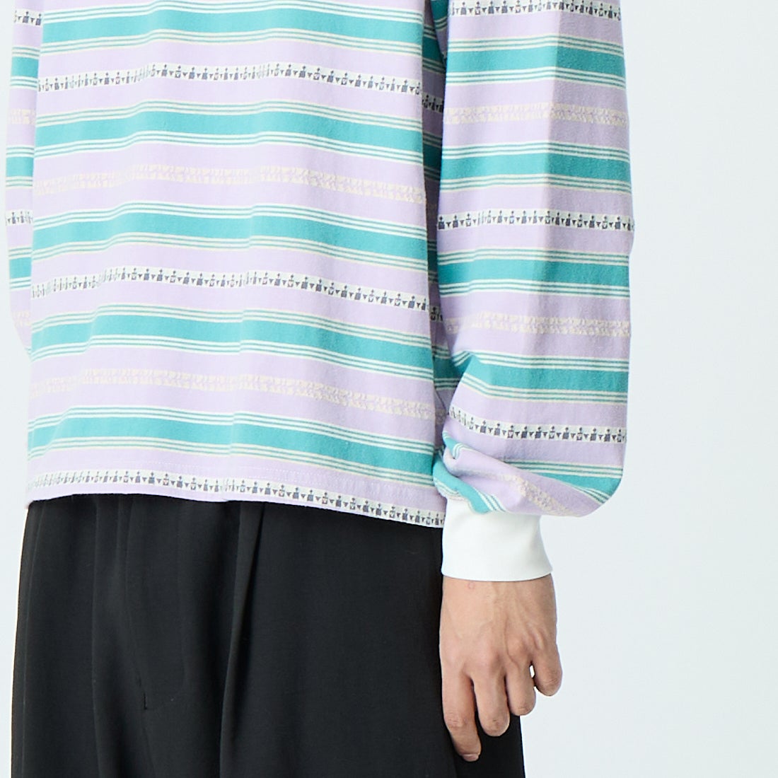 HELLO CALIF [ハローカリフ] エスニックボーダーTシャツ [661011] PURPLE &&モデル身長：179cm 着用サイズ：M&&