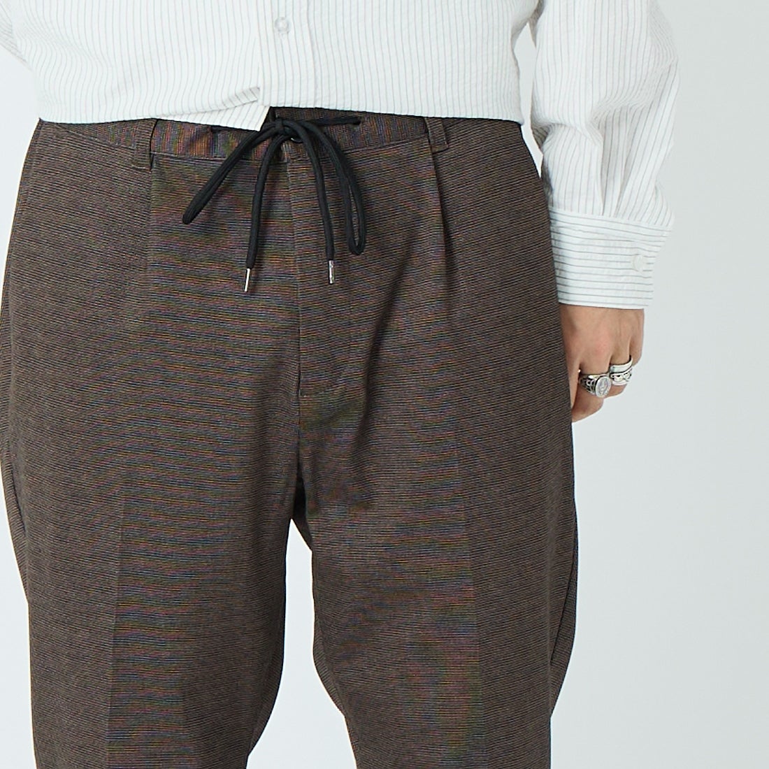 Jeans Factory Clothes [ジーンズファクトリークローズ] テックポンチ 1Pイージースラックス [JFC-262-001] 1BRN B.EYE &&モデル身長：179cm 着用サイズ：XL&&