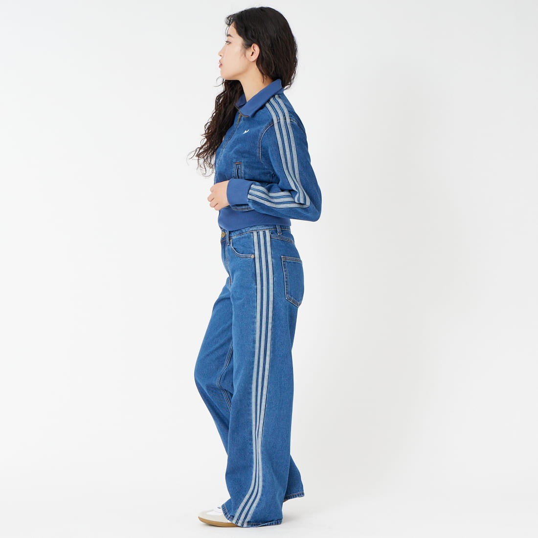 adidas Originals [アディダス オリジナルス] ファイヤーバード デニムトラックパンツ [BZ794] KD2935 &&モデル身長：162cm 着用サイズ：24-30&&