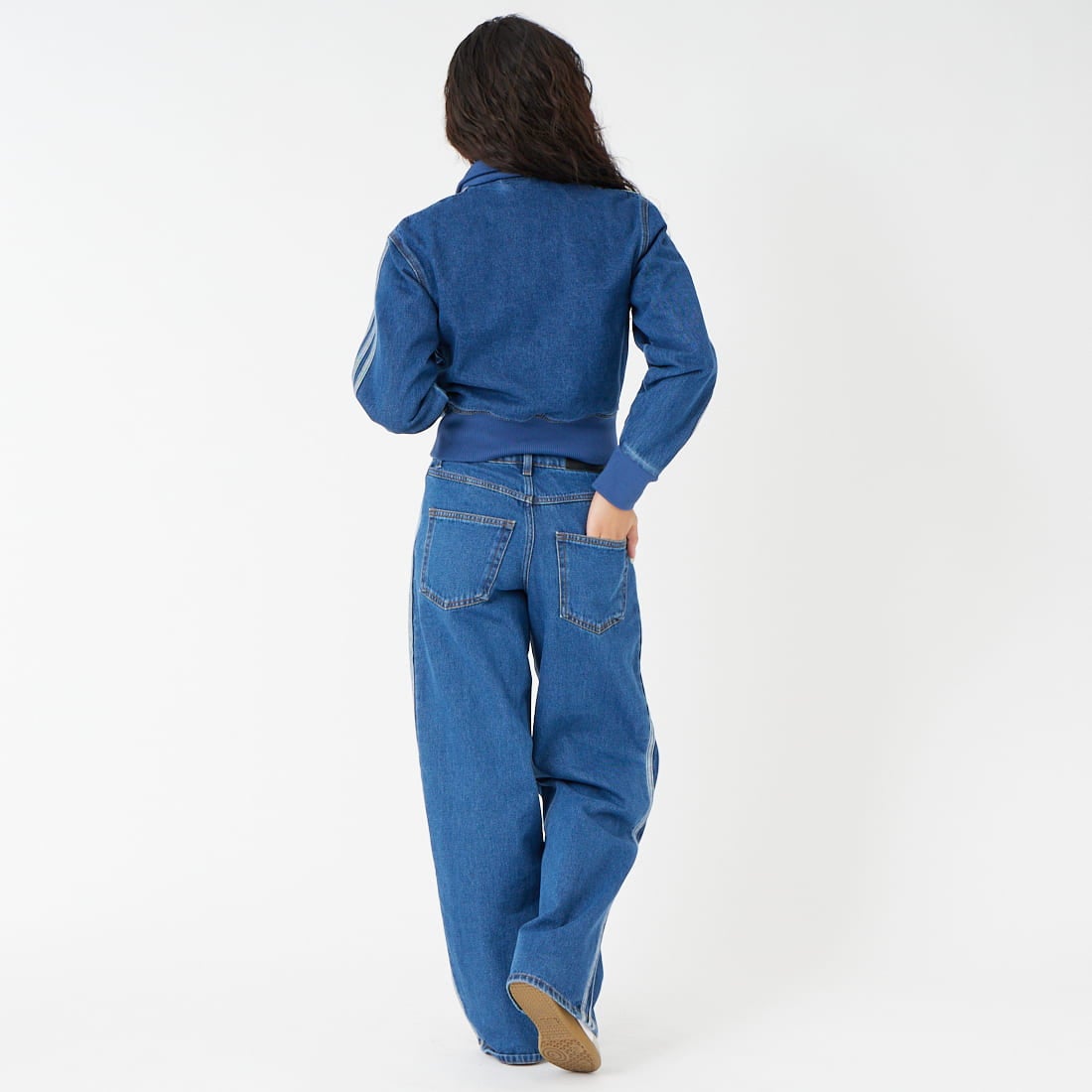 adidas Originals [アディダス オリジナルス] ファイヤーバード デニムトラックパンツ [BZ794] KD2935 &&モデル身長：162cm 着用サイズ：24-30&&