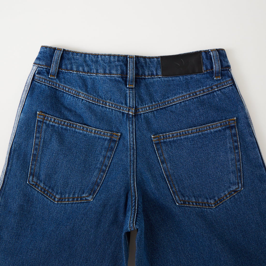 adidas Originals [アディダス オリジナルス] ファイヤーバード デニムトラックパンツ [BZ794] KD2935