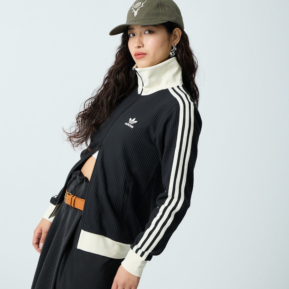 adidas Originals [アディダス オリジナルス] ワッフル クラシックトラックトップ [C4608] JW0110 &&モデル身長：162cm 着用サイズ：XS&&