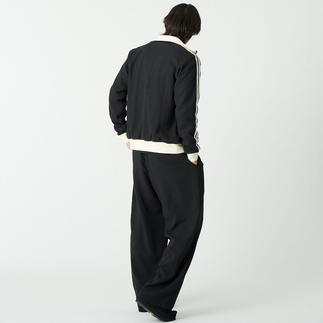 adidas Originals [アディダス オリジナルス] ワッフル クラシックトラックトップ [C4608] JW0110 &&モデル身長：179cm 着用サイズ：M&&