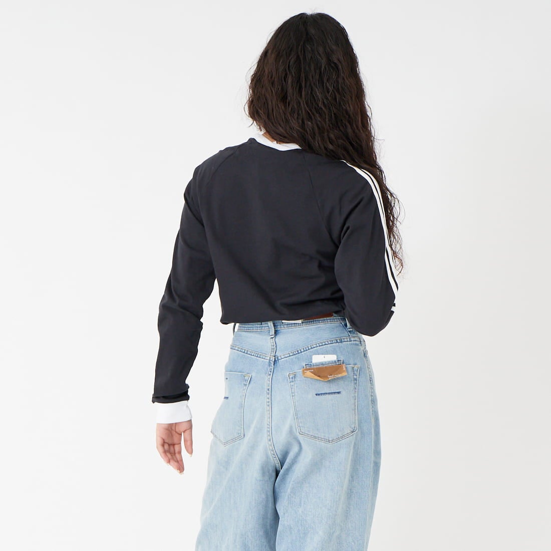 adidas Originals [アディダス オリジナルス] スリーストライプス ロングスリーブTシャツ [MCE70] KE3546 &&モデル身長：162cm 着用サイズ：S&&