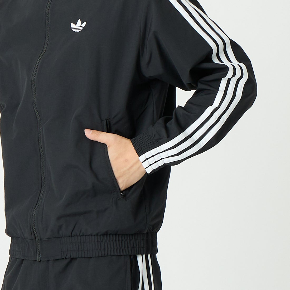 adidas Originals [アディダス オリジナルス] ファイアーバード ウーブントラックトップ [WU458] KE1366 &&モデル身長：179cm 着用サイズ：M&&