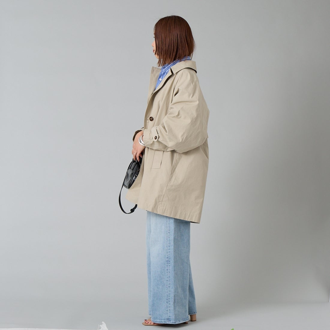 CLOCHE [クロシェ] ミドル丈トレンチコート [61284504] ﾍﾞｰｼﾞｭ &&モデル身長：159cm 着用サイズ：2&&