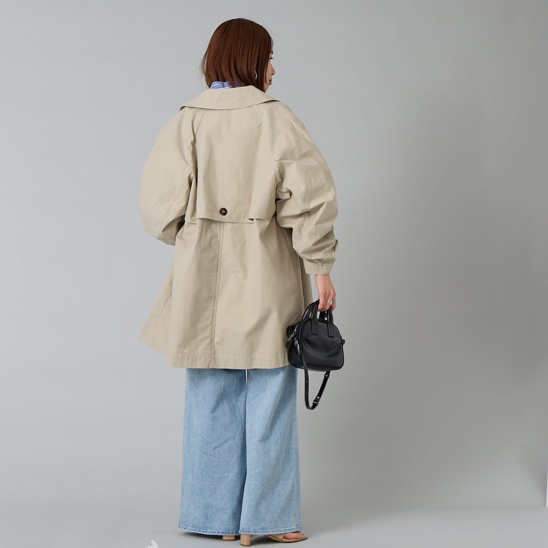 CLOCHE [クロシェ] ミドル丈トレンチコート [61284504] ﾍﾞｰｼﾞｭ &&モデル身長：159cm 着用サイズ：2&&