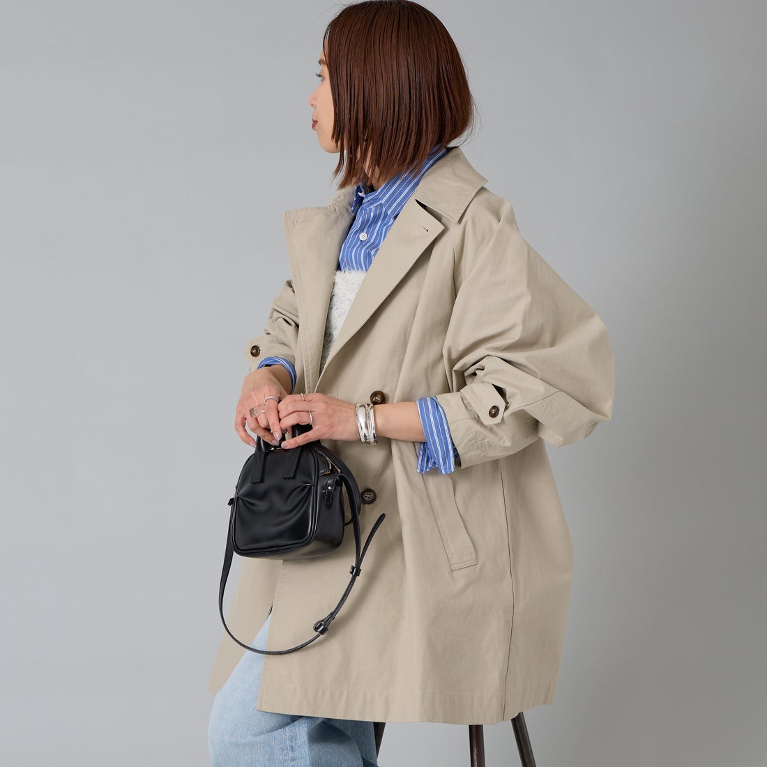 CLOCHE [クロシェ] ミドル丈トレンチコート [61284504] ﾍﾞｰｼﾞｭ &&モデル身長：159cm 着用サイズ：2&&