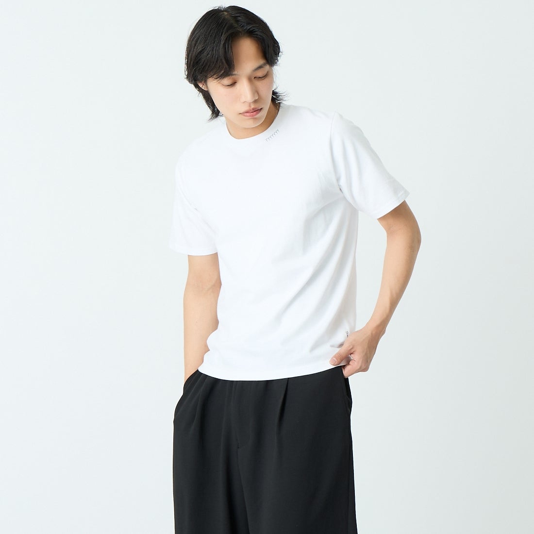 YANUK [ヤヌーク] YYYYYYY Tシャツ [57261901] WSX &&モデル身長：179cm 着用サイズ：M&&