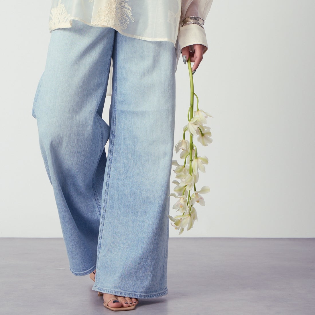 YANUK [ヤヌーク] ワイドフレアデニム [57161382] MFT &&モデル身長：162cm 着用サイズ：24&&