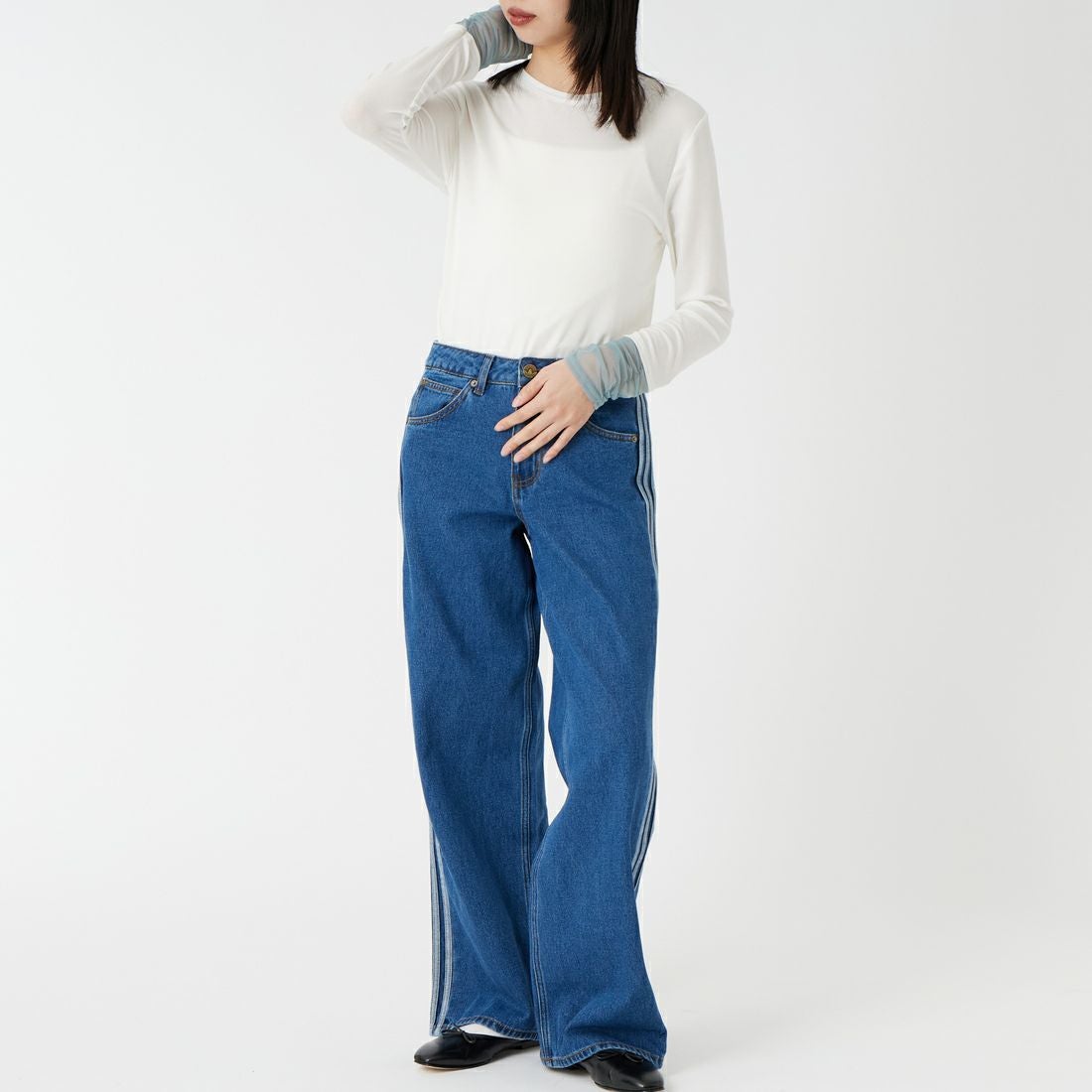 DIGNITE COLLIER [ディニテコリエ] 袖シャーリングプルオーバー [80267005] 031 ｵﾌﾎﾜｲﾄ &&モデル身長：162cm 着用サイズ：F&&