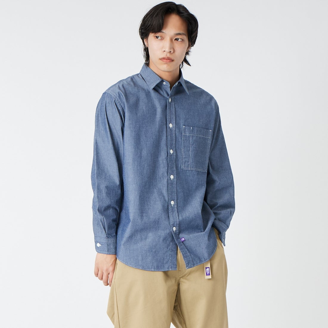 THE NORTH FACE PURPLE LABEL [ザ ノースフェイス パープルレーベル] レギュラーカラー シャンブレーフィールドシャツ [N25FG061] ID INDIGO &&モデル身長：179cm 着用サイズ：M&&