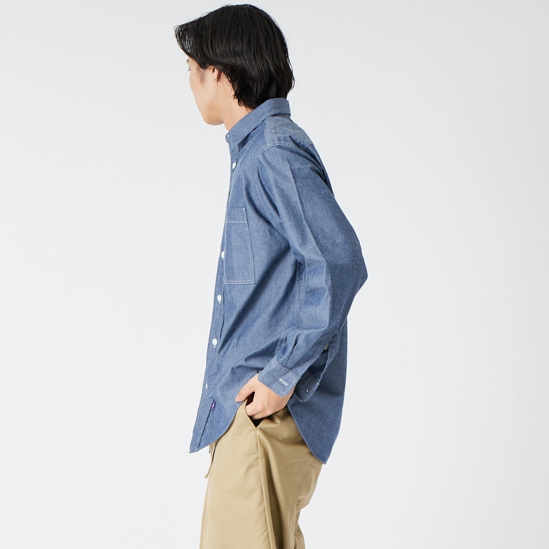THE NORTH FACE PURPLE LABEL [ザ ノースフェイス パープルレーベル] レギュラーカラー シャンブレーフィールドシャツ [N25FG061] ID INDIGO &&モデル身長：179cm 着用サイズ：M&&
