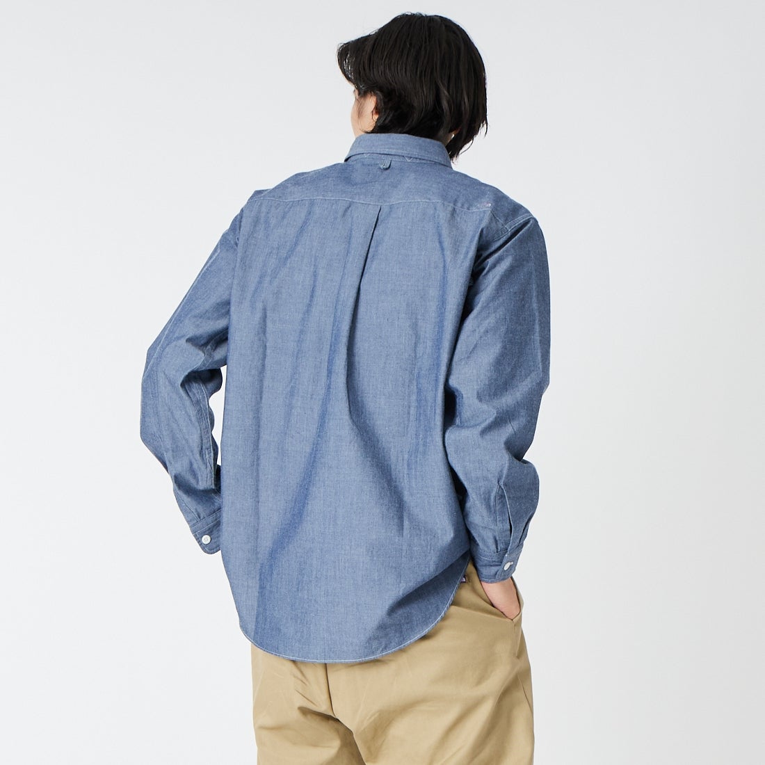 THE NORTH FACE PURPLE LABEL [ザ ノースフェイス パープルレーベル] レギュラーカラー シャンブレーフィールドシャツ [N25FG061] ID INDIGO &&モデル身長：179cm 着用サイズ：M&&