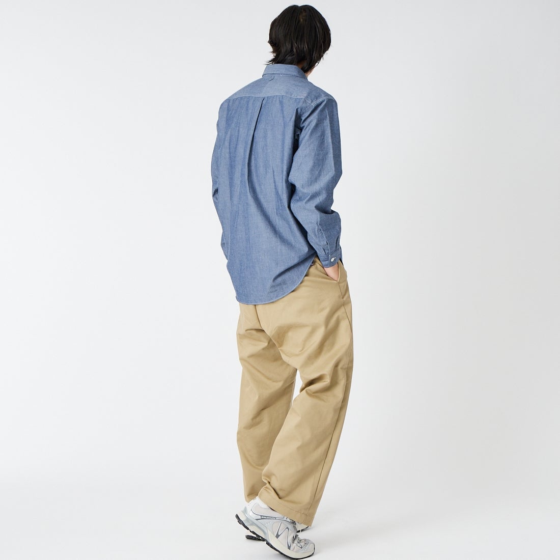 THE NORTH FACE PURPLE LABEL [ザ ノースフェイス パープルレーベル] レギュラーカラー シャンブレーフィールドシャツ [N25FG061] ID INDIGO &&モデル身長：179cm 着用サイズ：M&&