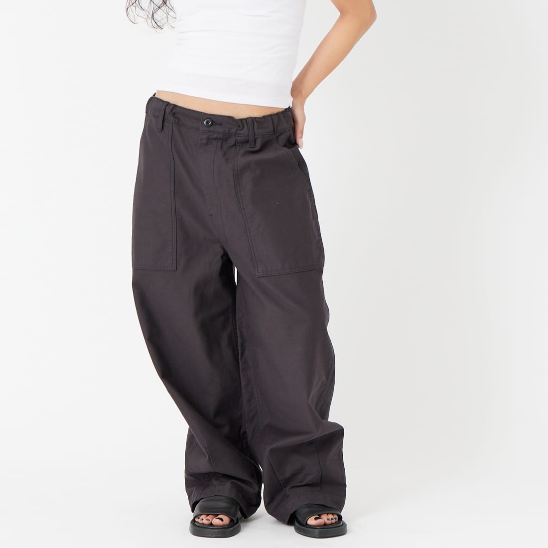 HARVESTY [ハーベスティ] ビッグファティーグパンツ [A12605] 19 BLACK &&モデル身長：162cm 着用サイズ：1&&