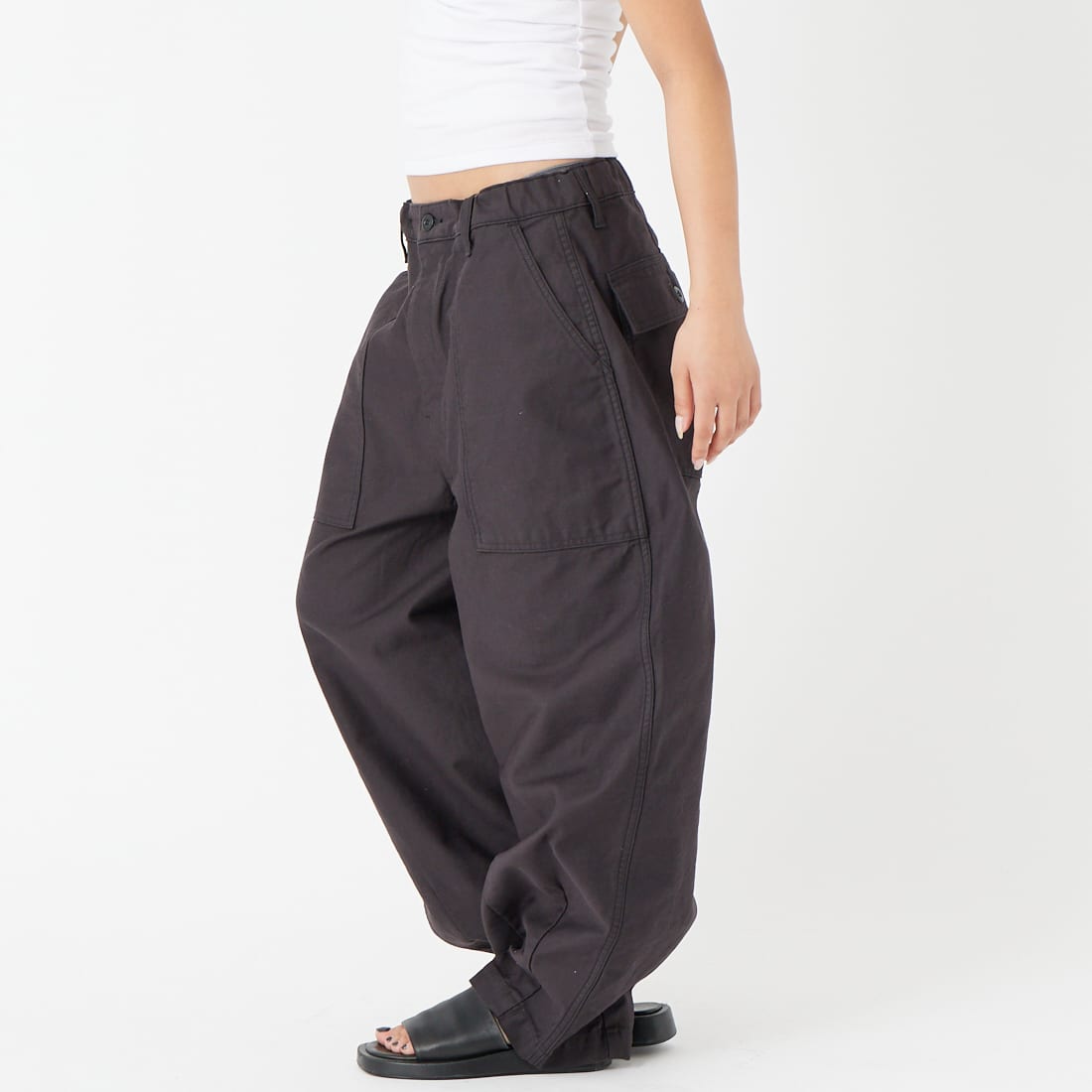 HARVESTY [ハーベスティ] ビッグファティーグパンツ [A12605] 19 BLACK &&モデル身長：162cm 着用サイズ：1&&