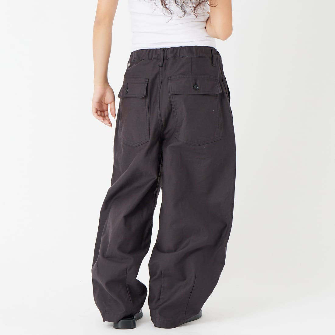 HARVESTY [ハーベスティ] ビッグファティーグパンツ [A12605] 19 BLACK &&モデル身長：162cm 着用サイズ：1&&