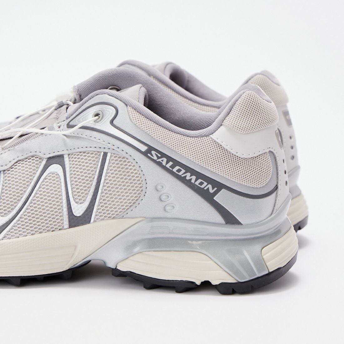 SALOMON [サロモン] スニーカー [XT-WHISPER] L47801400