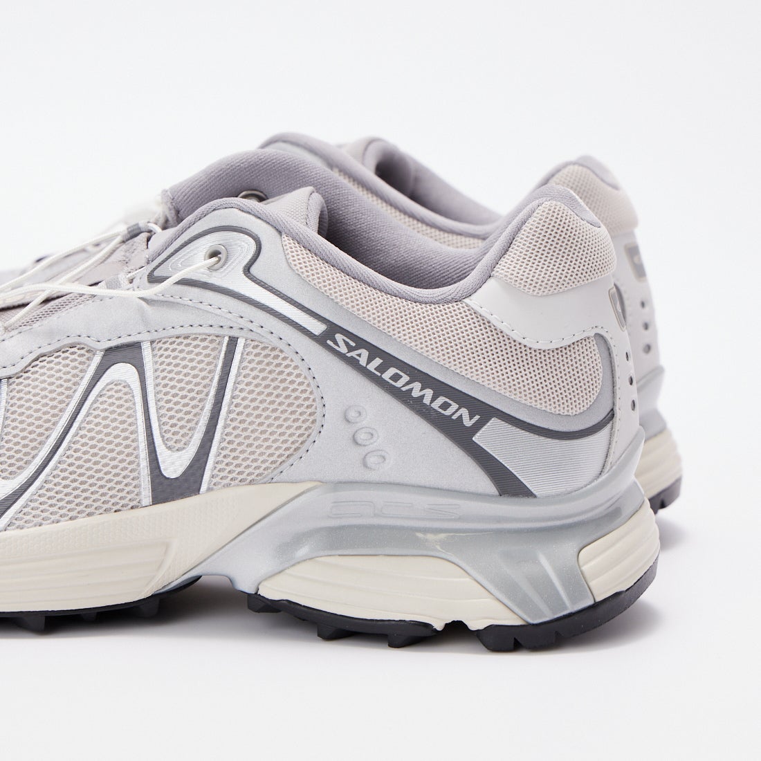 SALOMON [サロモン] スニーカー [XT-WHISPER] L47801400