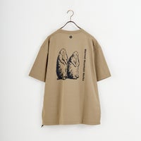 D.BEIGE