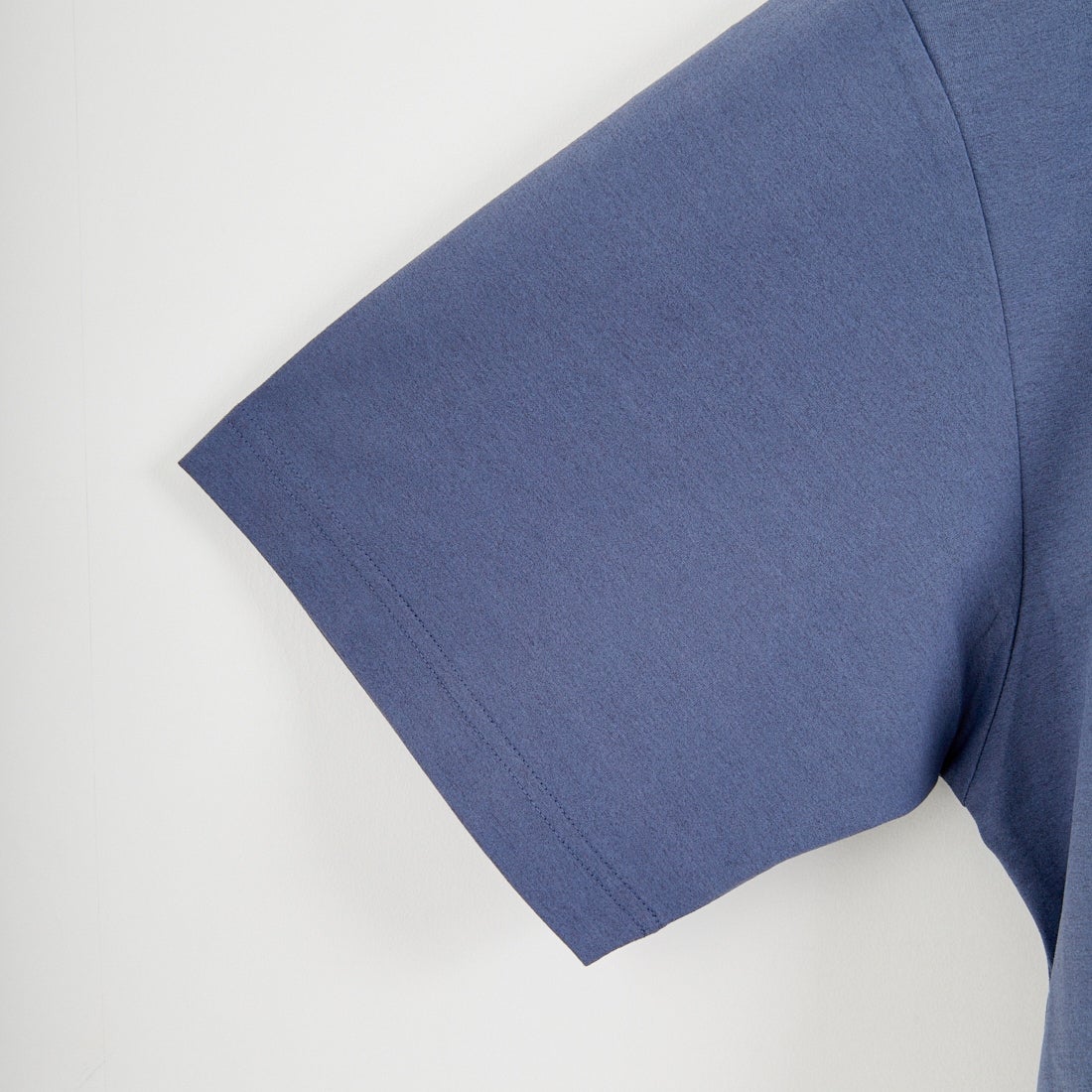 Marmot [マーモット] 別注 ドローコード付き マーモットバックプリントTシャツ [MTSS26MST335IN-JF] INDIGO