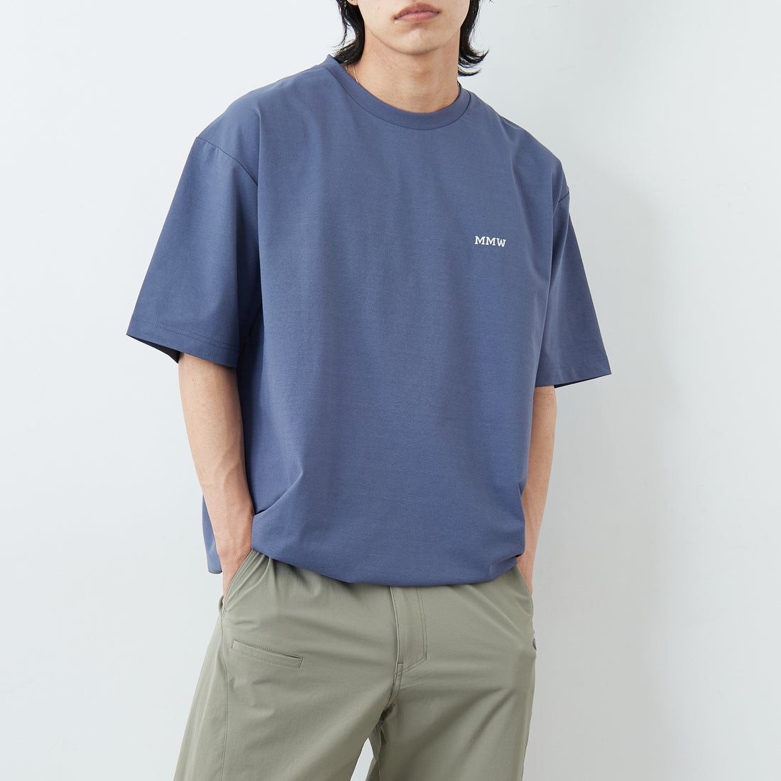 Marmot [マーモット] 別注 ドローコード付き マーモットバックプリントTシャツ [MTSS26MST335IN-JF] INDIGO &&モデル身長：179cm 着用サイズ：L&&