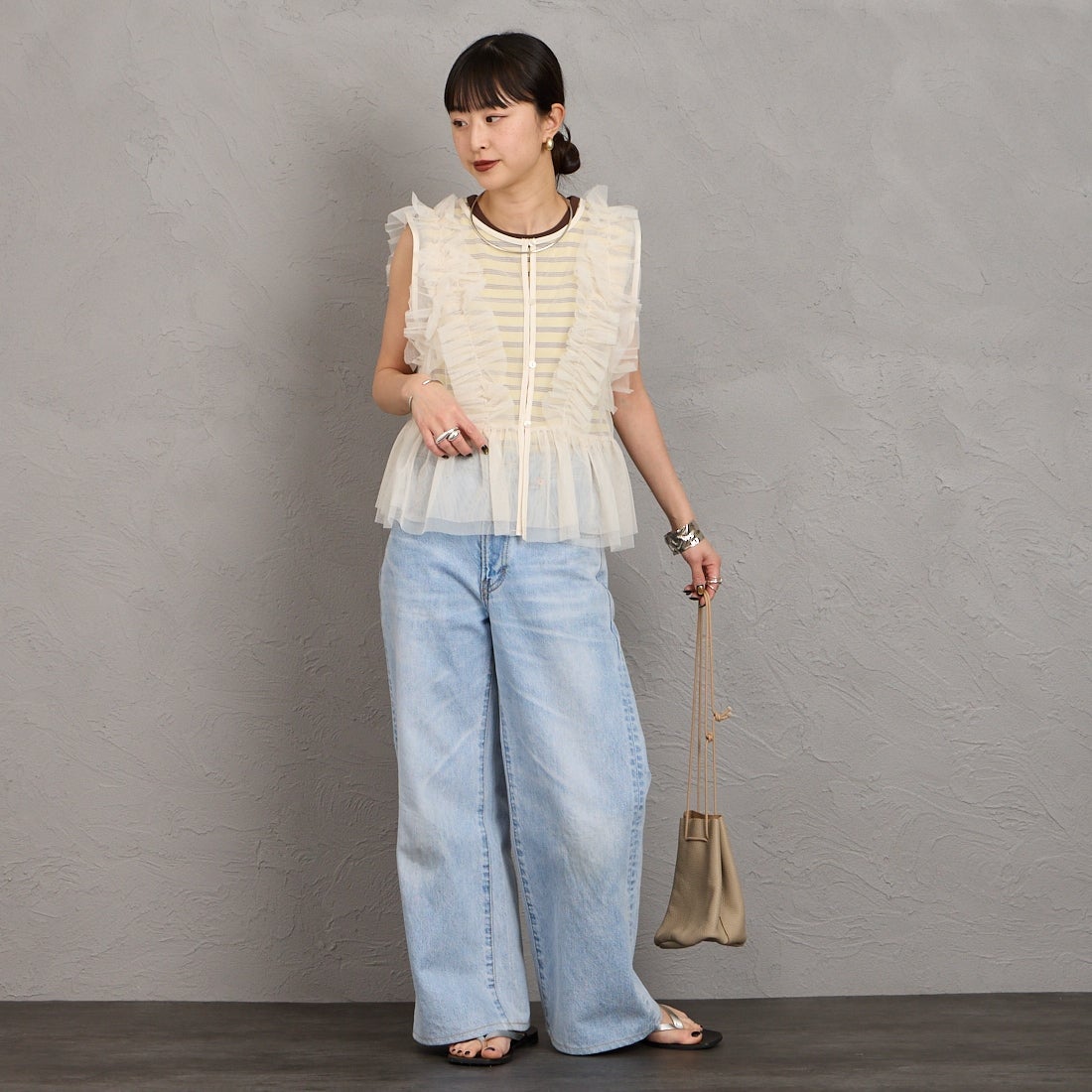 nenom [ネノム] マルチWAY チュールベスト [NE26312006] 21 IVORY &&モデル身長：150cm 着用サイズ：F&&